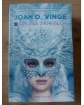 Regina zapezilor- Joan D. Vinge